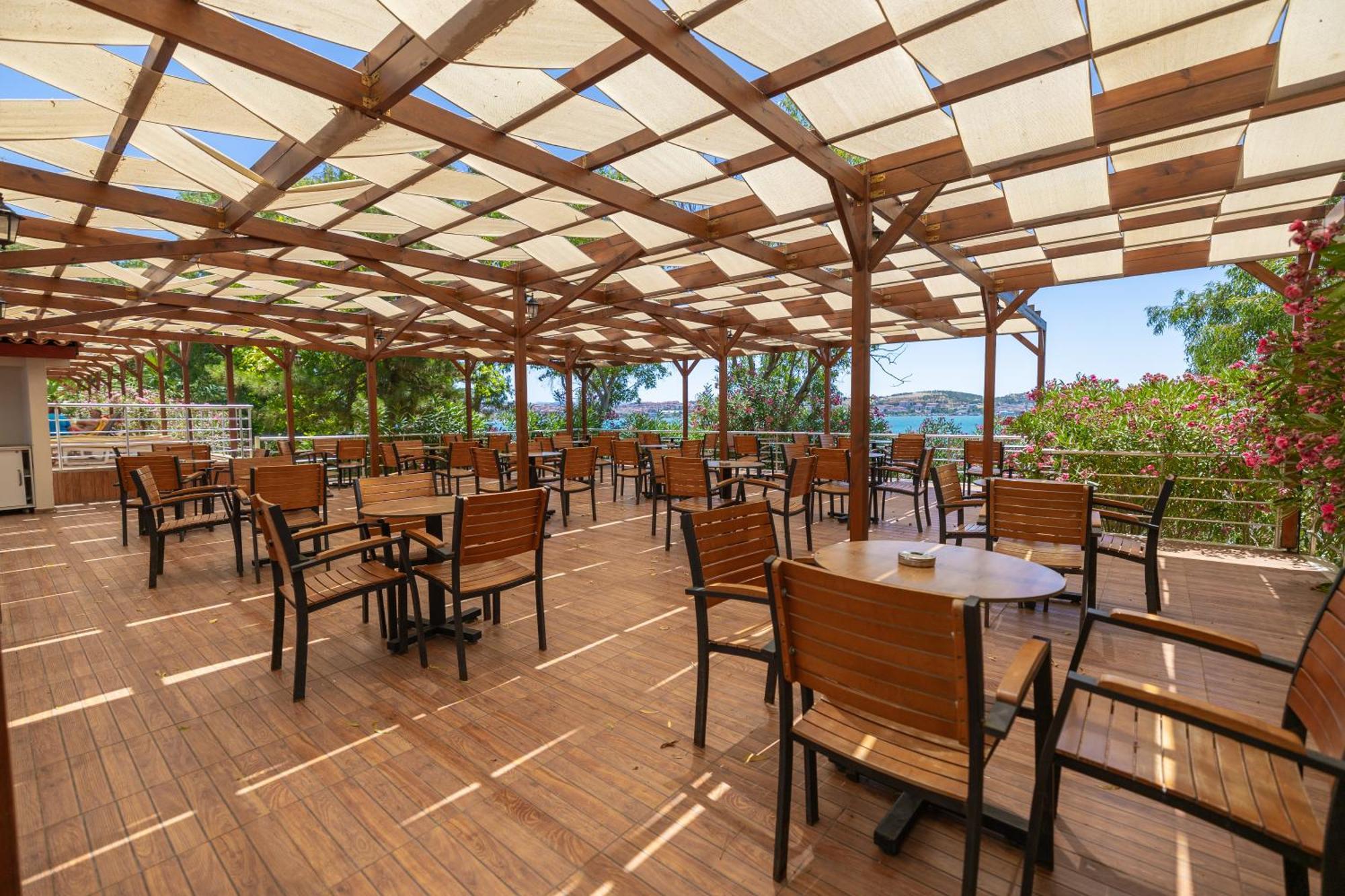 Halic Park Hotel Ayvalik Exterior photo