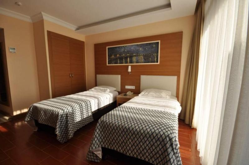 Halic Park Hotel Ayvalik Exterior photo